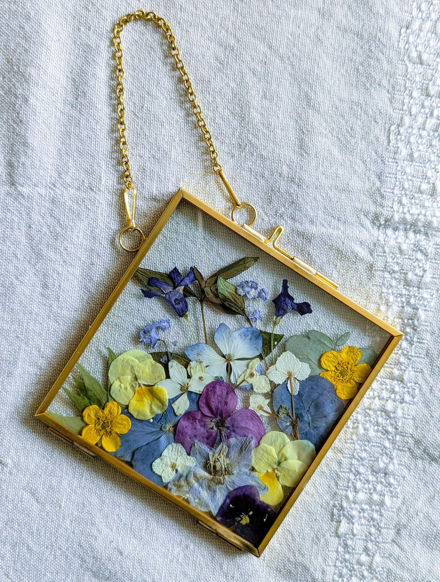 4x4 pressed flowers in floating frame